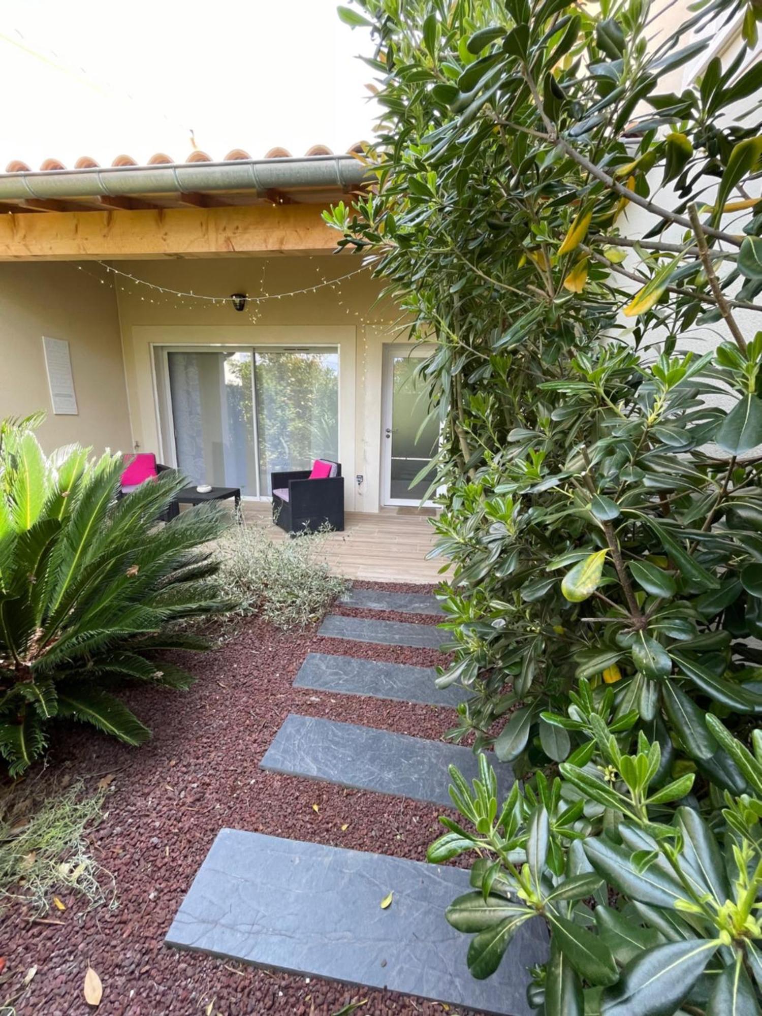 Uchaux Les Jardins Du Castelas - Piscines, Jardins Et Spas Privatifs חדר תמונה