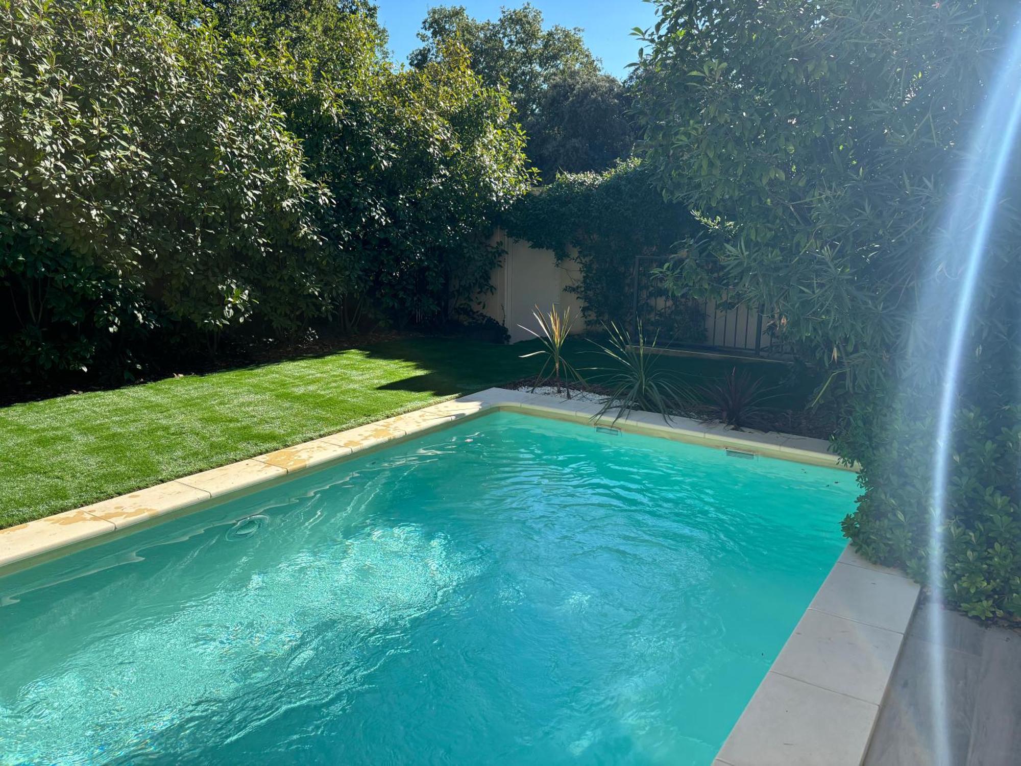 Uchaux Les Jardins Du Castelas - Piscines, Jardins Et Spas Privatifs מראה חיצוני תמונה
