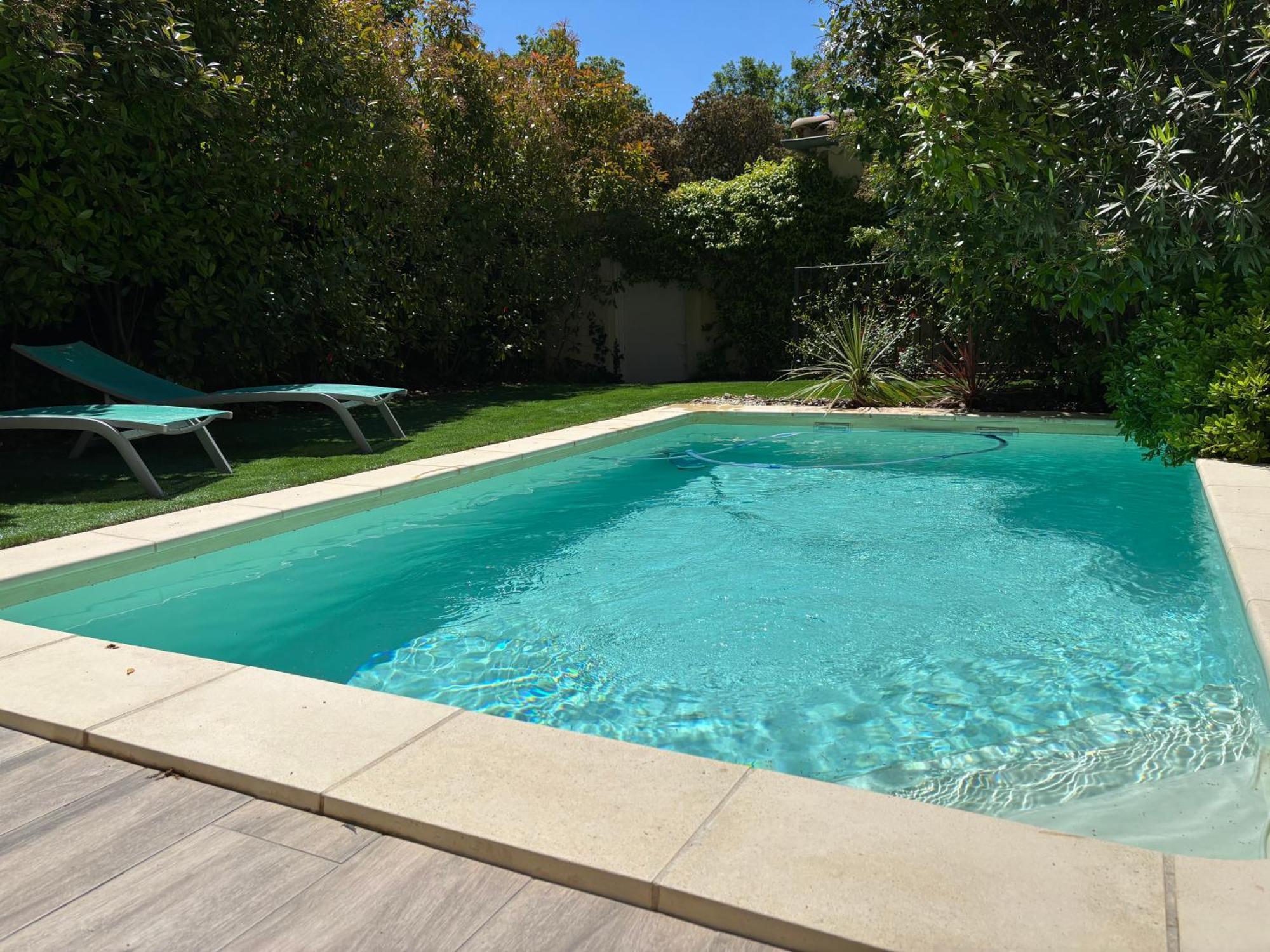 Uchaux Les Jardins Du Castelas - Piscines, Jardins Et Spas Privatifs מראה חיצוני תמונה
